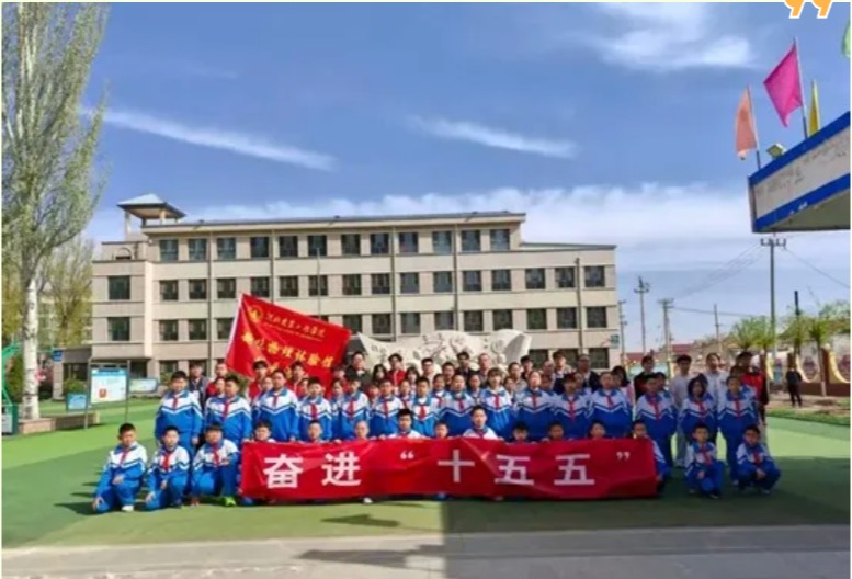 数理系团总支联合趣味物理体验馆开展科普进校园活动